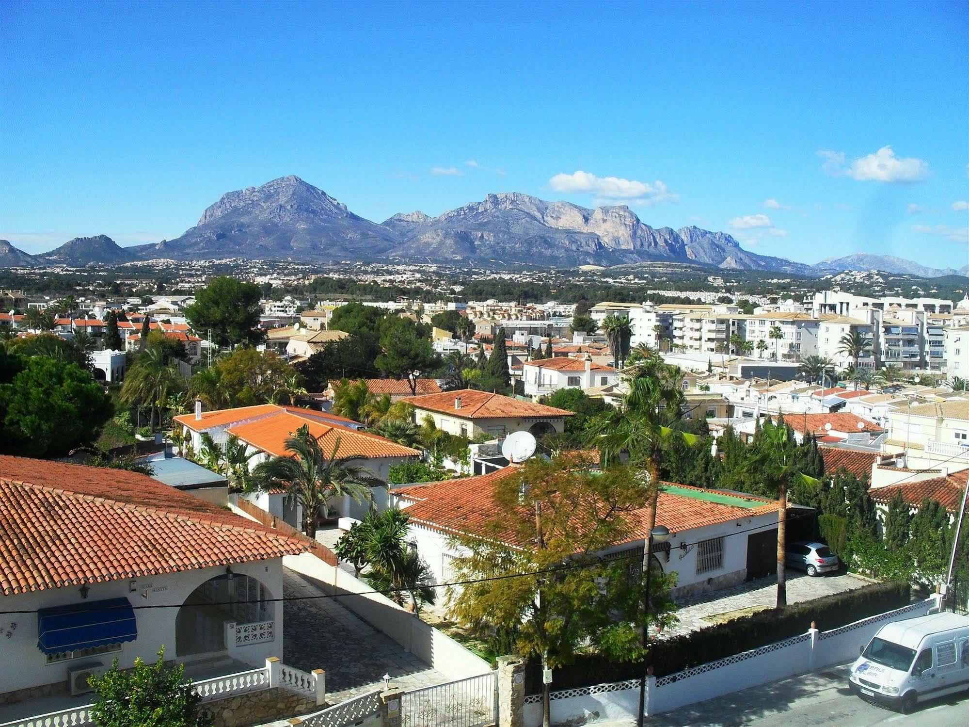 Aparthotel Residencial Vidalbir L'Alfas del Pi Exterior foto